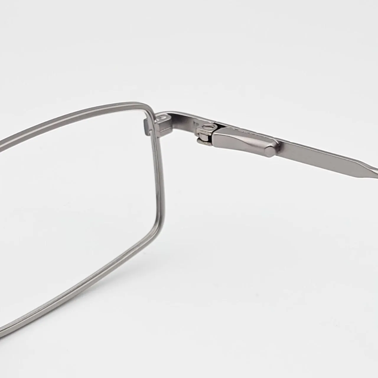 عکس نمای از بالا عینک مخصوص مطالعه برند DIVID JONES رنگ gray,silver