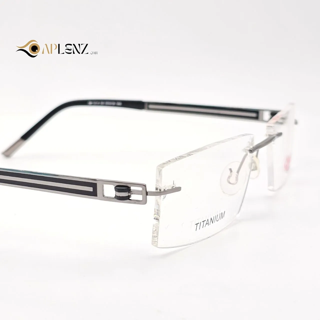 عکس نمای دسته عینک طبی بدونه دور برند HCIC eyewear کد ۱۷۴۶ رنگ black,silver