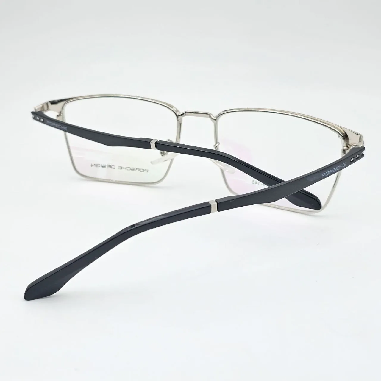 عکس نمای دسته عینک طبی PORSCHE DESIGN رنگ black,silver