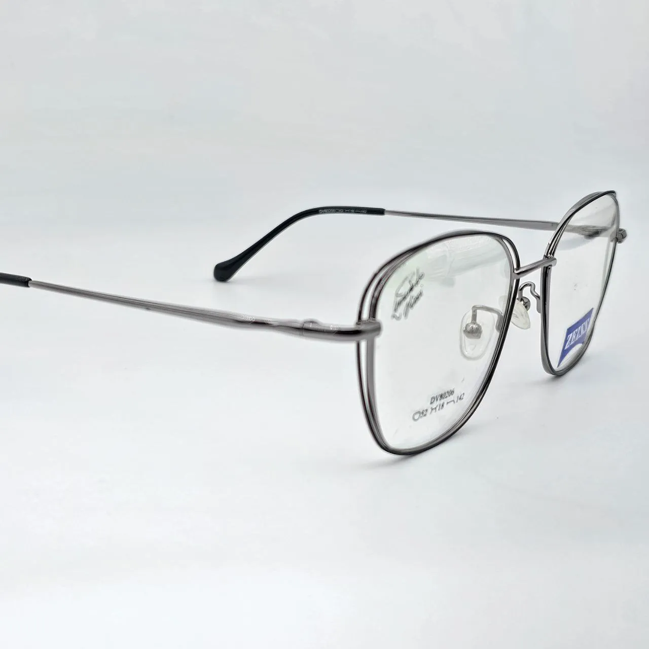 عکس نمای 45 درجه فریم عینک زنانه DaVinci رنگ black,silver