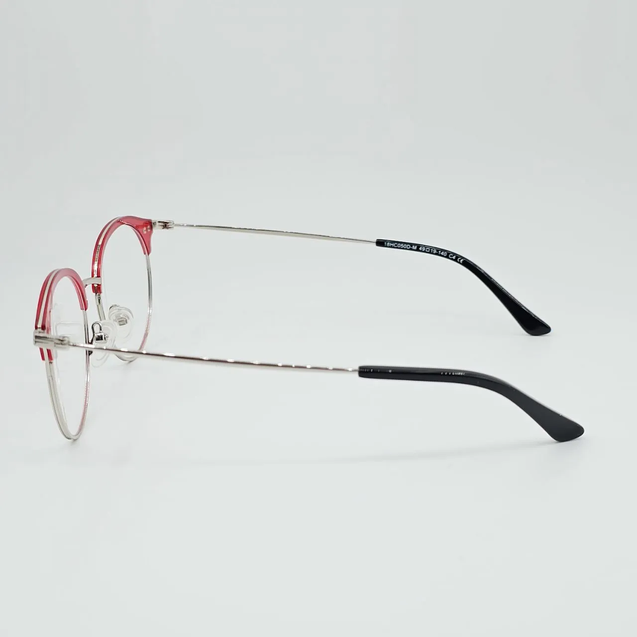 عکس نمای دسته عینک کاور دار مگنتی فلزی گرد رنگ silver,red