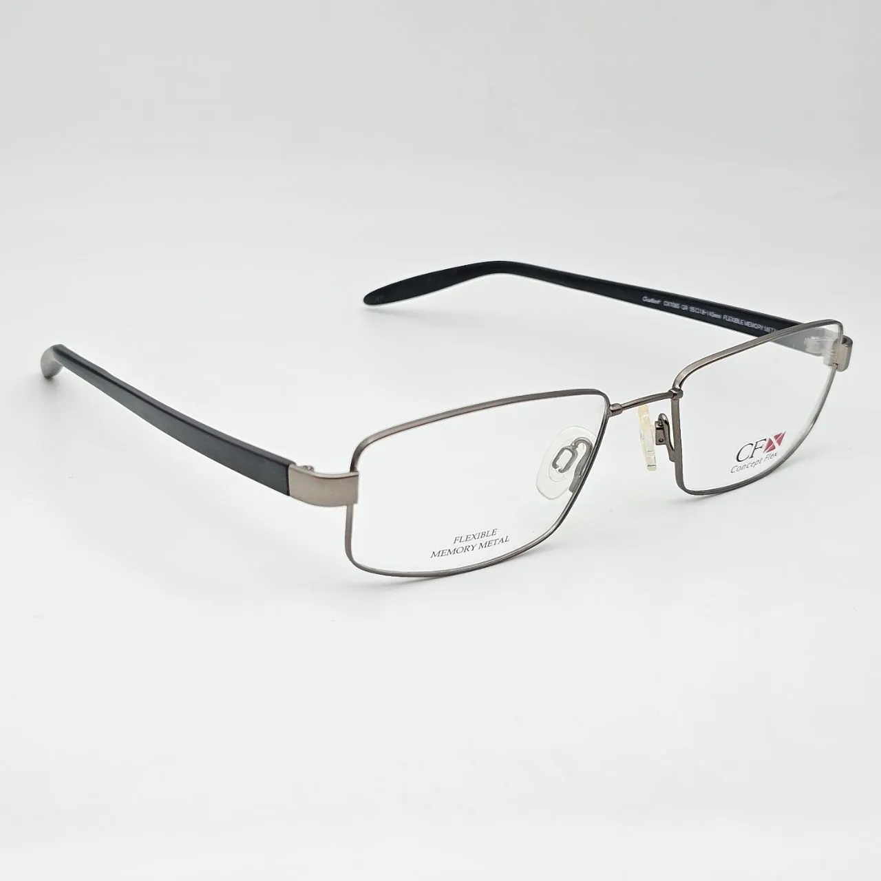 عکس نمای 45 درجه عینک طبی charmant CF concept Flex رنگ silver