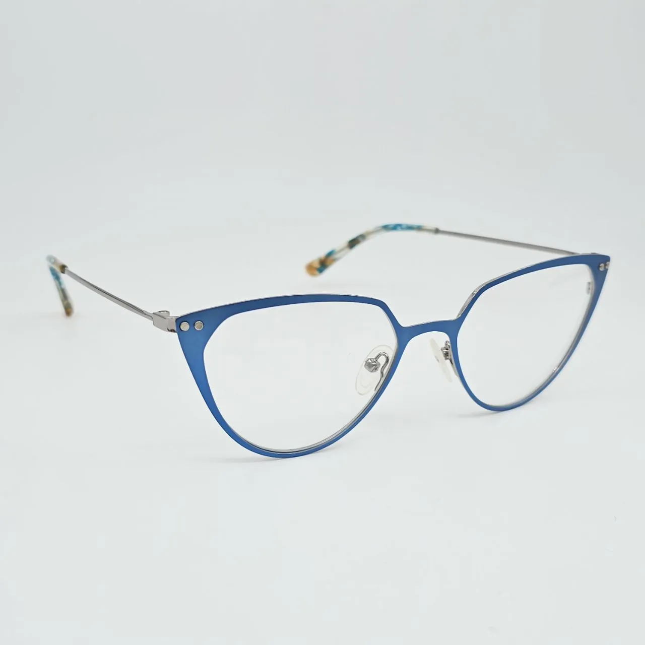 عکس نمای 45 درجه عینک طبی مگنتی با کاور شب برند H.C Vision رنگ blue