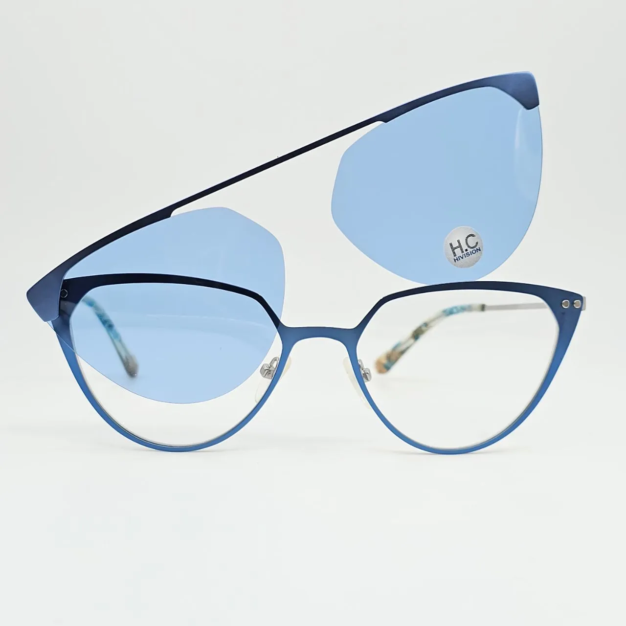 عکس بقیه موارد عینک طبی مگنتی با کاور شب برند H.C Vision رنگ blue