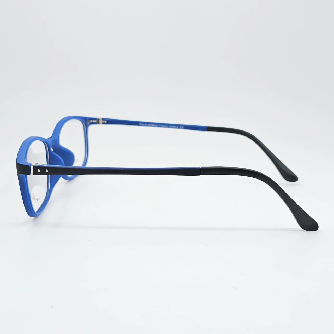 عکس نمای دسته عینک کاور دار مگنتی برند POLO GEORGE رنگ black,blue