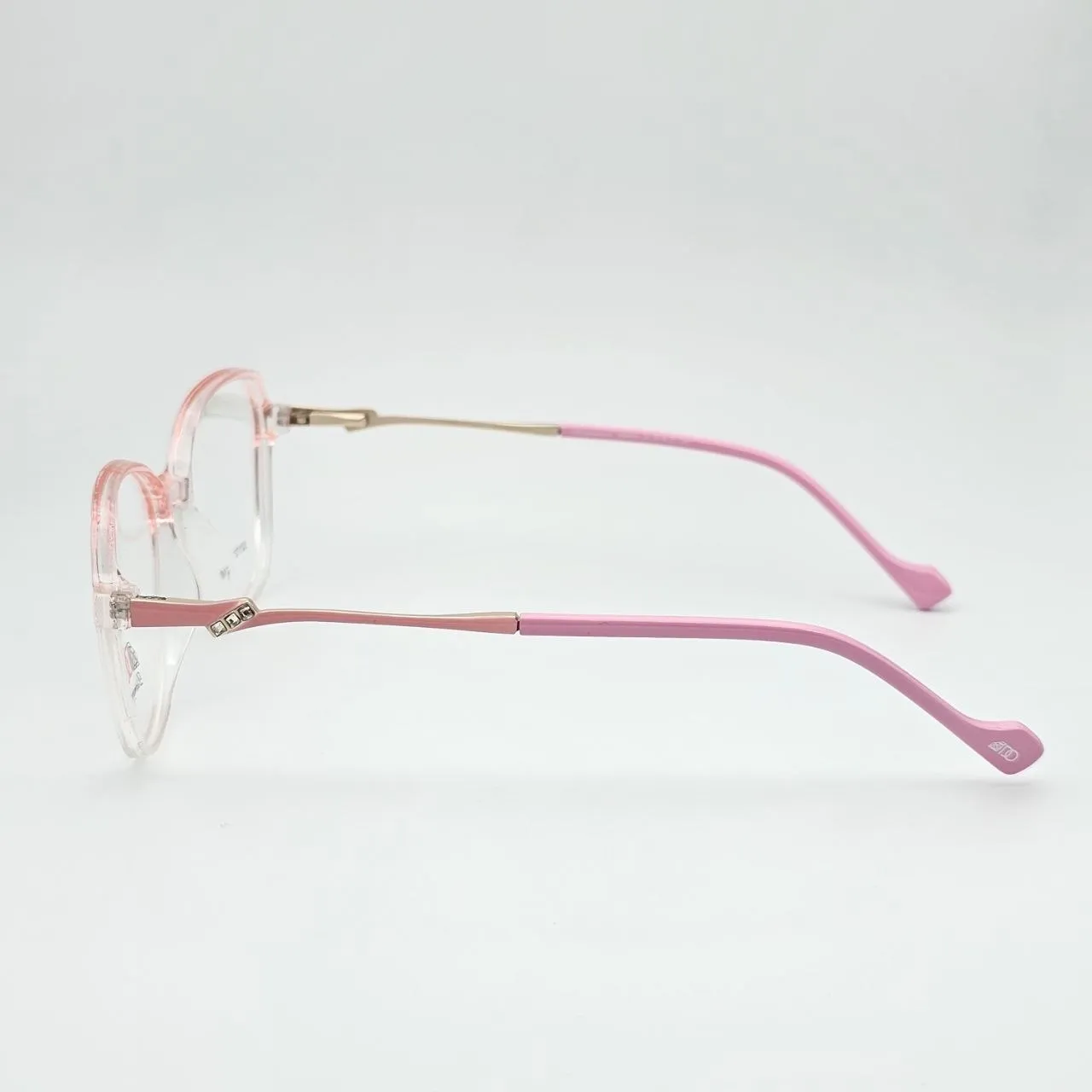 عکس نمای دسته عینک طبی زنانه کائوچو ای برند DIAMOND کد 52172 رنگ pink:صورتی شفاف سایه‌روشن