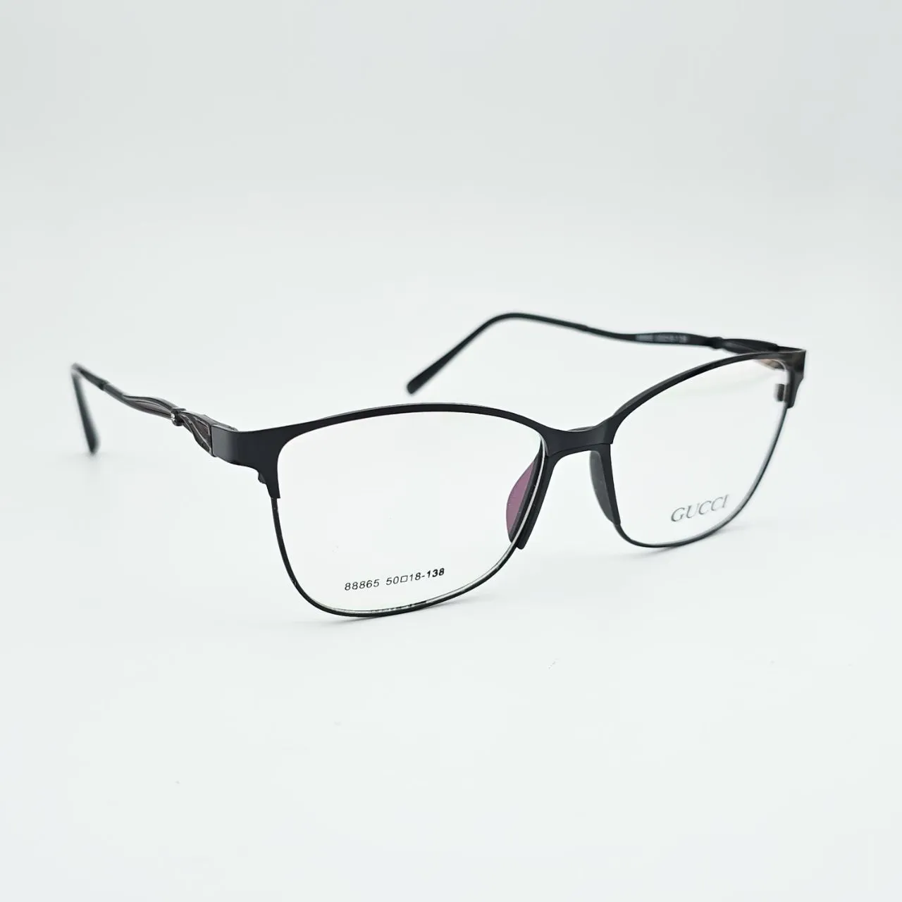 عکس نمای 45 درجه عینک طبی زنانه مدل GUCCI گوچی کد 88865 رنگ black