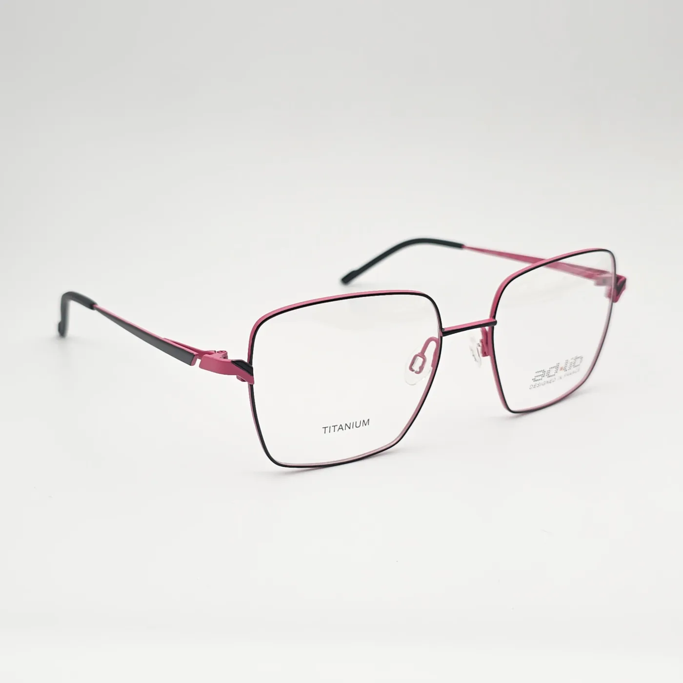عکس نمای 45 درجه عینک طبی زنانه تیتانیومی رنگ black,pink:سرخابی