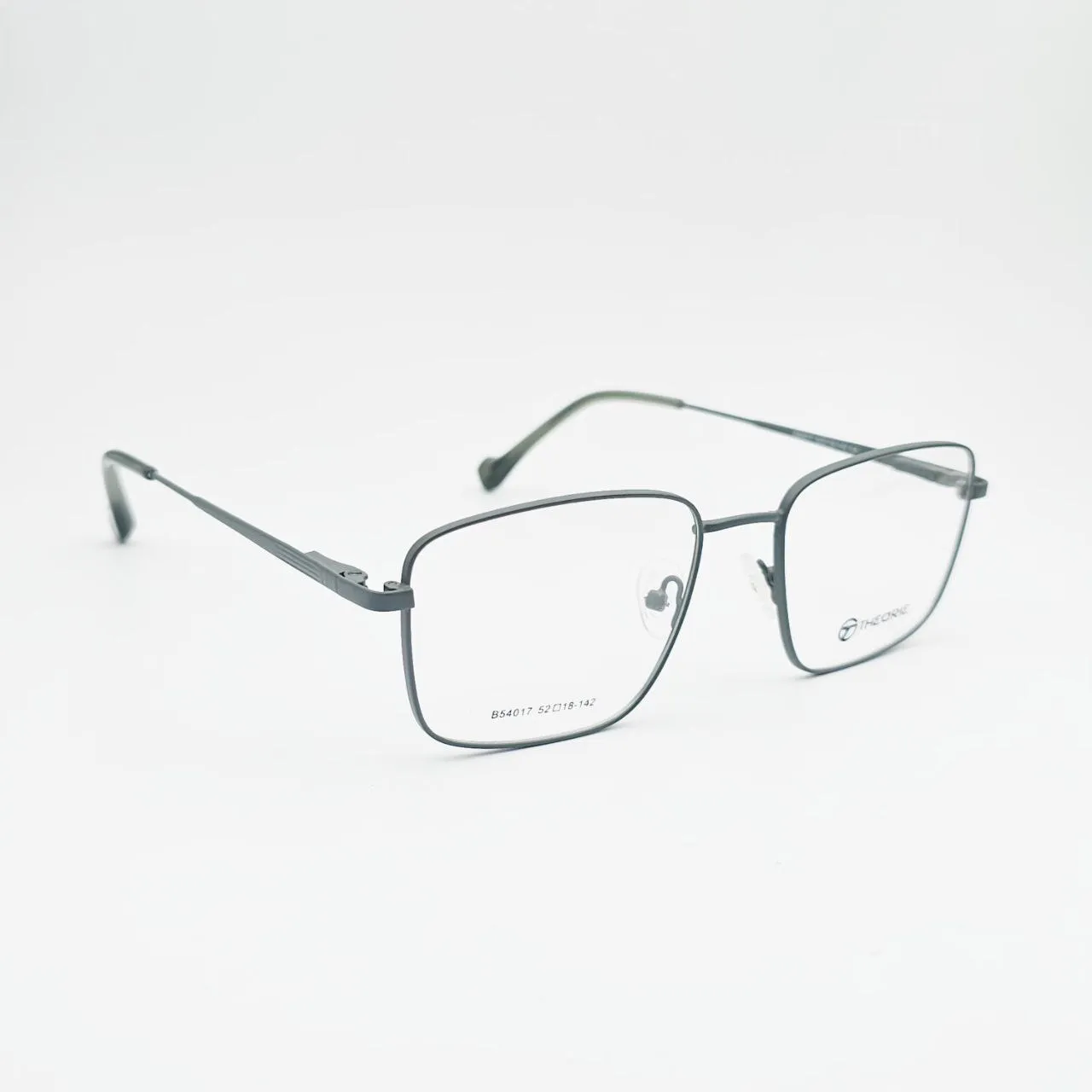 عکس نمای 45 درجه عینک طبی مردانه فلزیTheorie رنگ gray,green