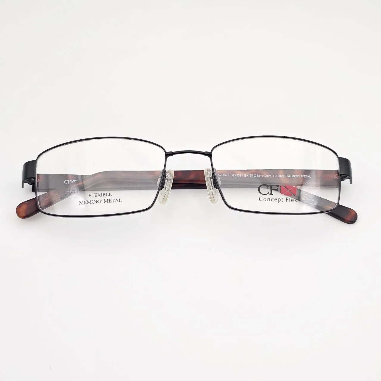 عکس نمای از بالا عینک طبی charmant CF concept Flex رنگ black,leopard:دودی تیره مات