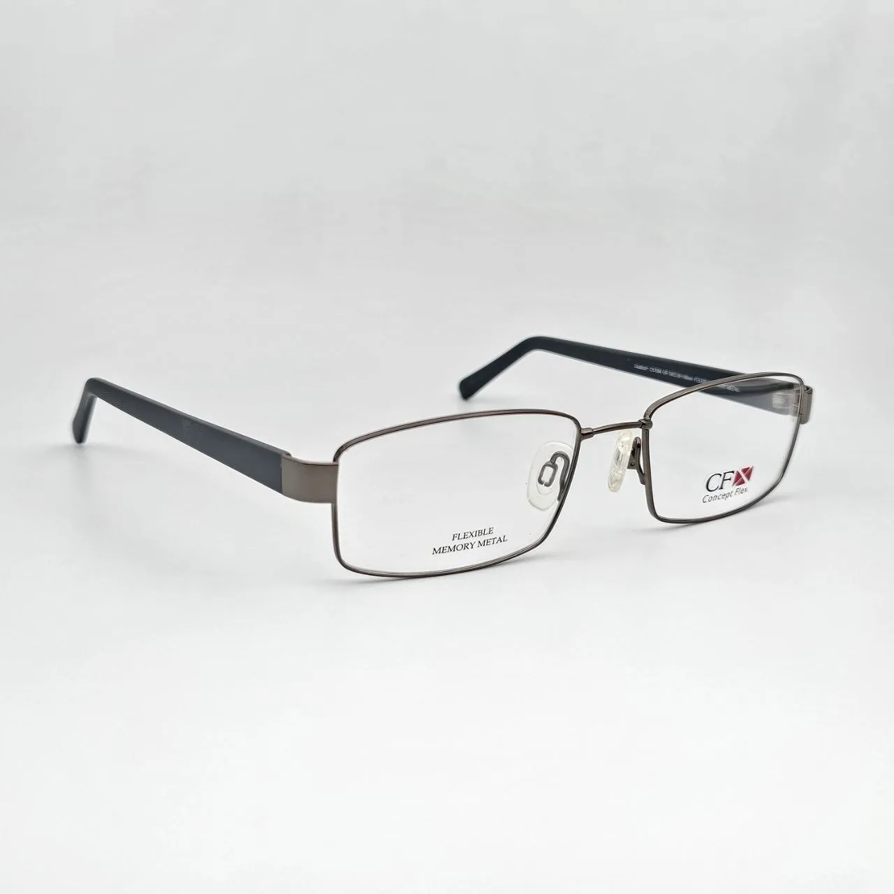 عکس نمای 45 درجه عینک طبی charmant CF concept Flex رنگ black,silver:مشکی