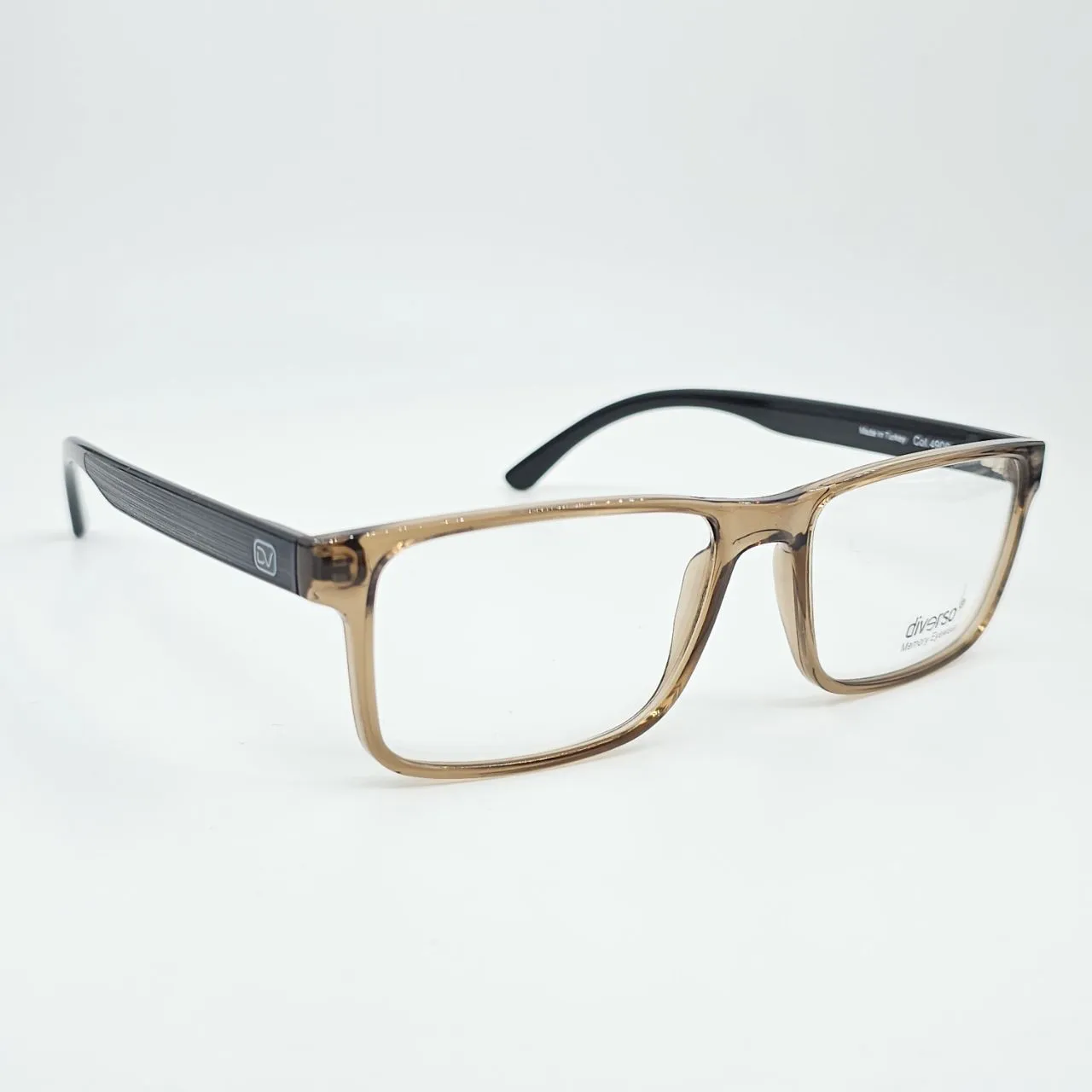 عکس نمای 45 درجه عینک طبی نشکن DIVERSO مدل TR90 رنگ black,beige