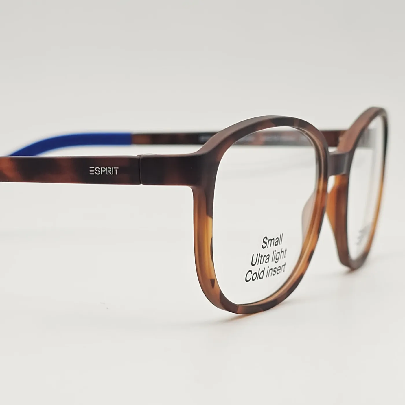 عکس بقیه موارد عینک طبی بچه گانه نشکن برند ESPRIT رنگ blue,leopard:پلنگی قهوه‌ای با دسته‌های آبی