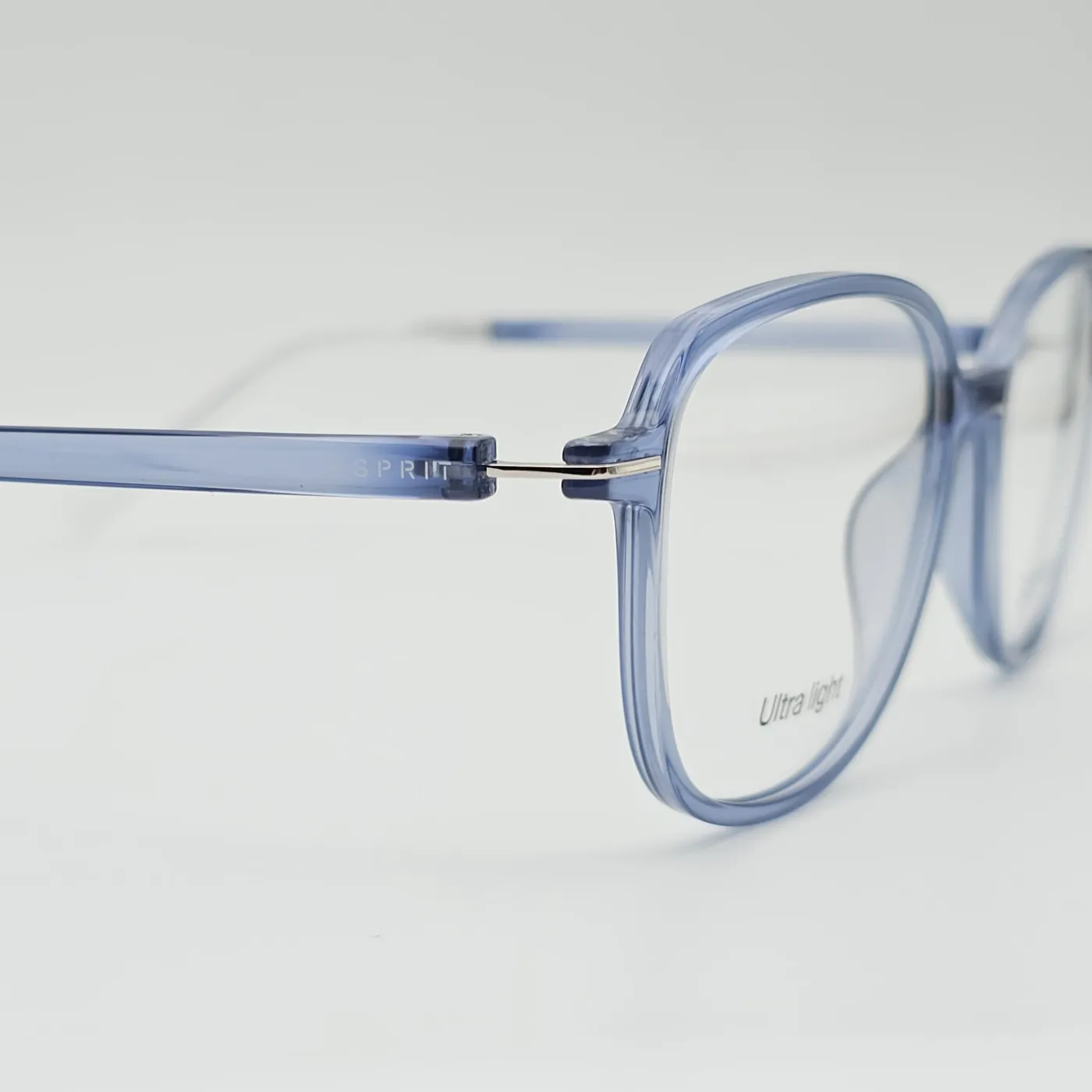 عکس بقیه موارد عینک طبی زنانه و مردانه برند ESPRIT رنگ blue:آبی شفاف مات