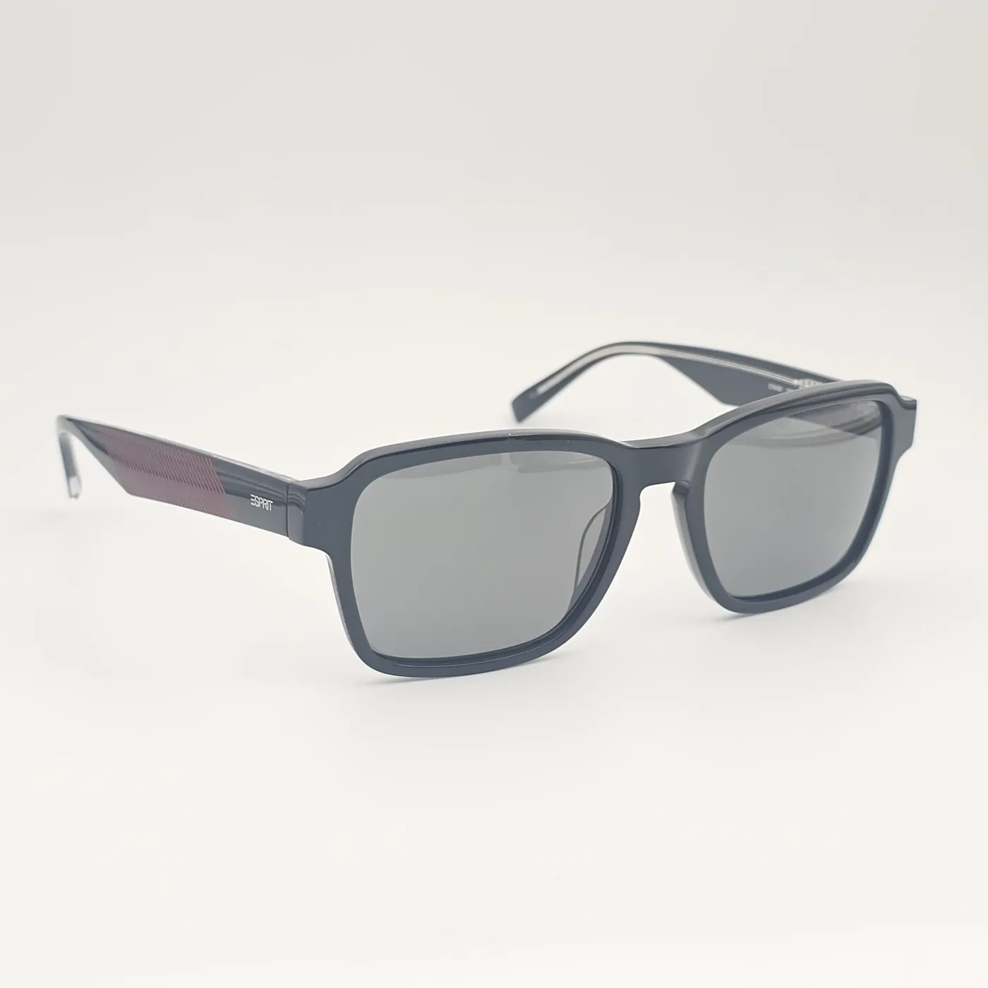 عکس نمای 45 درجه عینک آفتابی برند ESPRIT رنگ black,red