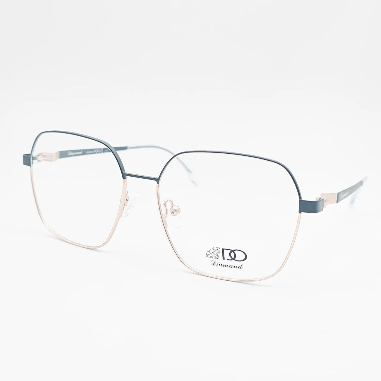 عکس نمای 45 درجه عینک طبی زنانه DIAMOND رنگ beige,green