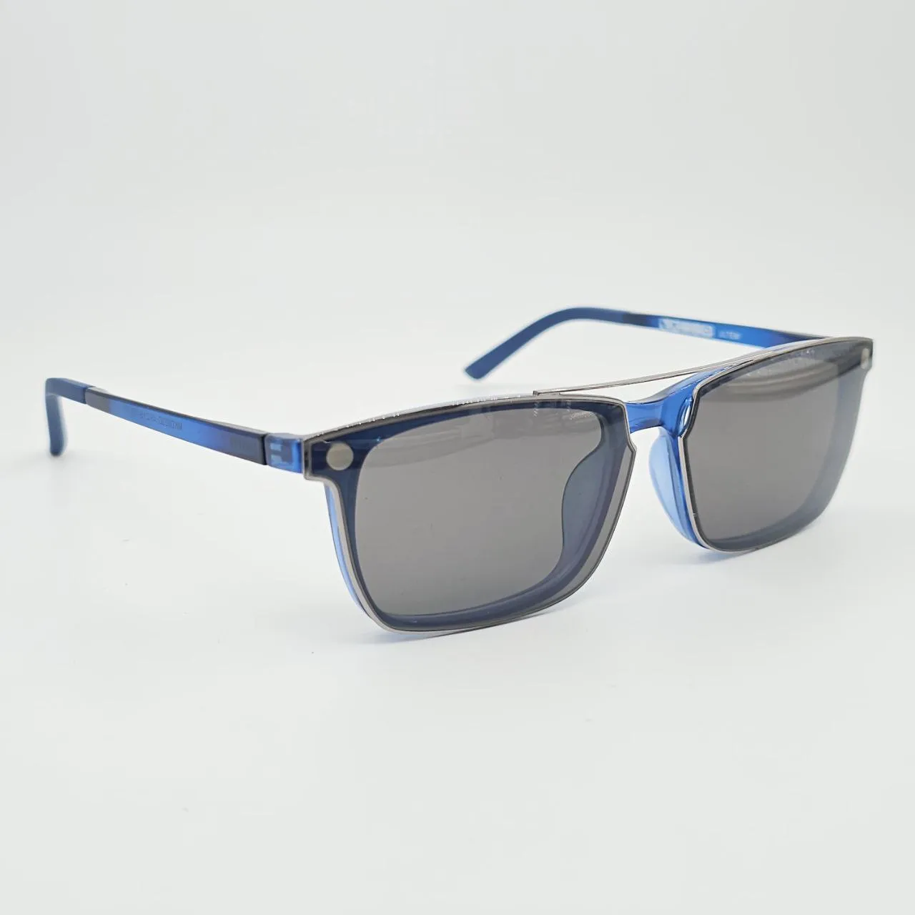 عکس بقیه موارد عینک طبی با کاور آفتابی رنگ blue