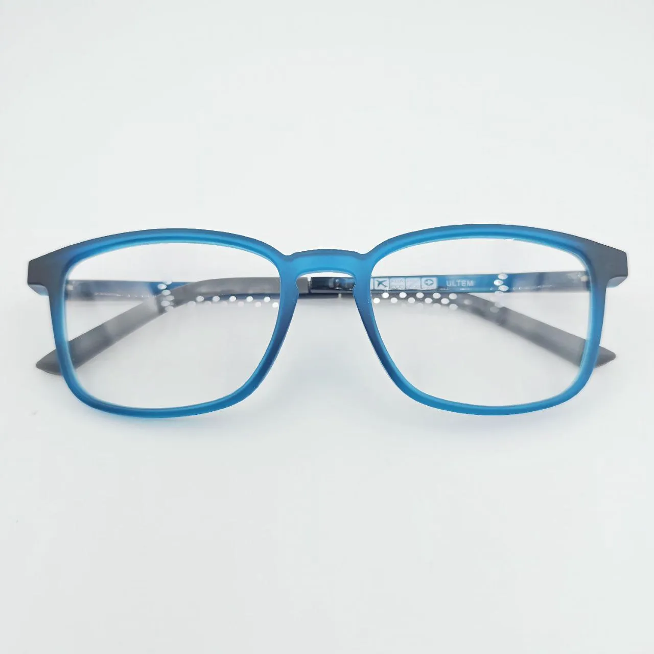 عکس نمای دسته عینک طبی با کاور آفتابی رنگ blue,green