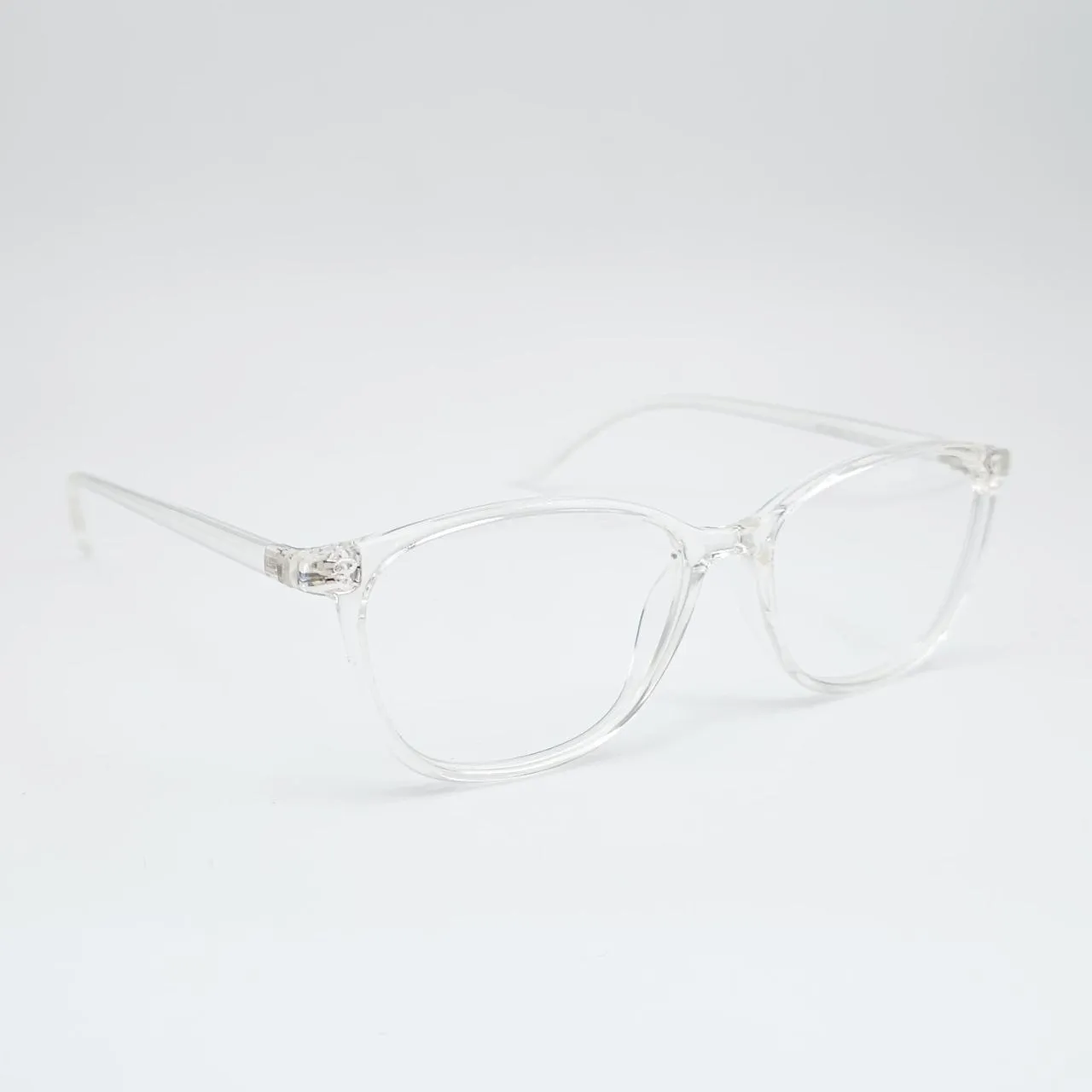 عکس نمای 45 درجه عینک طبی مستطیلی TR90 رنگ transparent