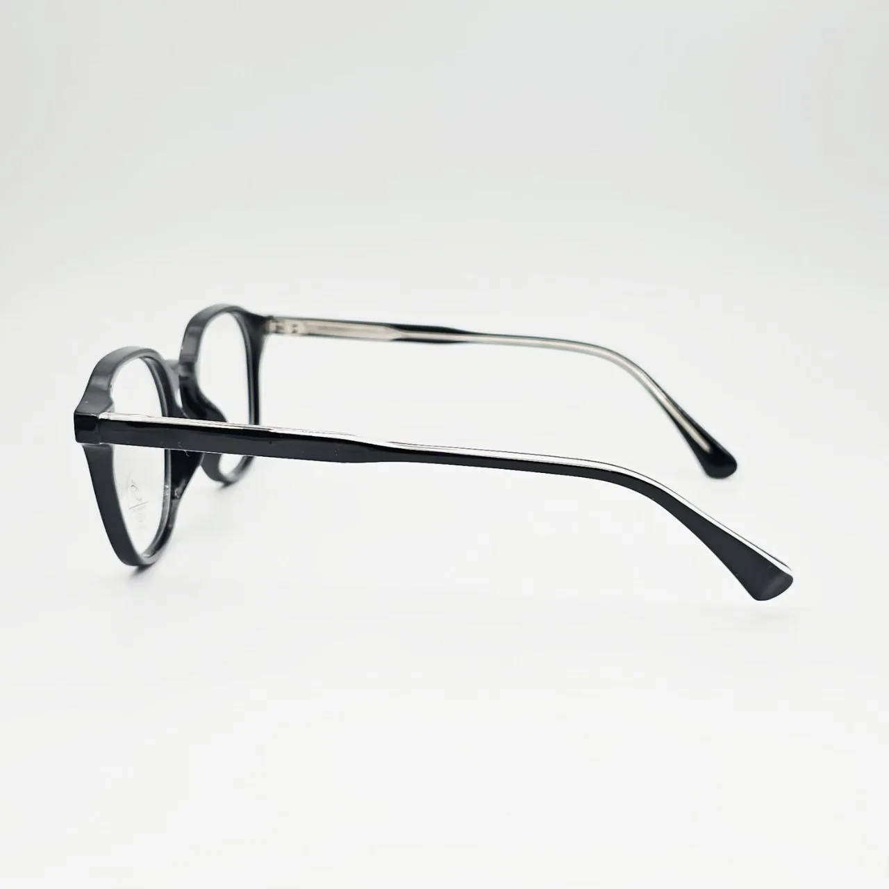 عکس نمای دسته عینک طبی TR90 برند MOSCOT رنگ black
