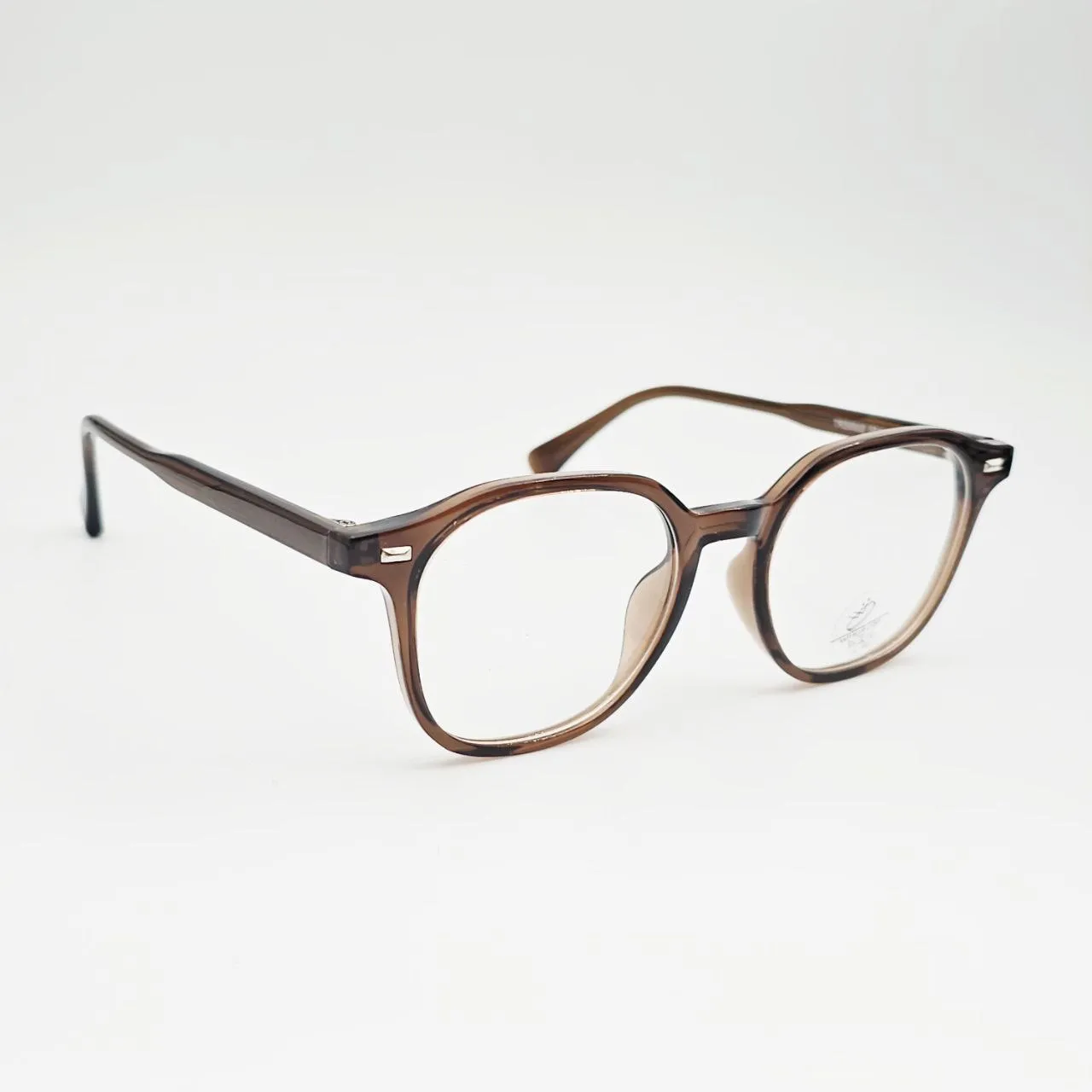 عکس نمای 45 درجه عینک طبی TR90 برند MOSCOT رنگ brown