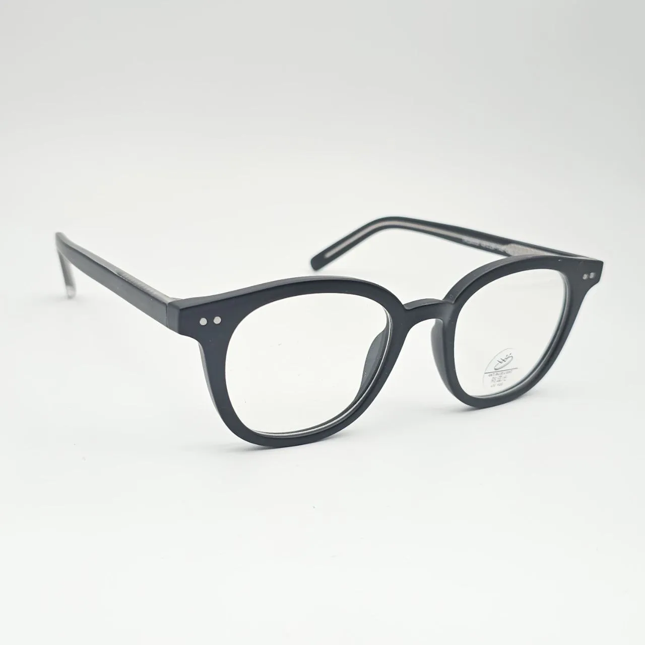 عکس نمای 45 درجه عینک طبی نشکن برند MOSCOT رنگ black