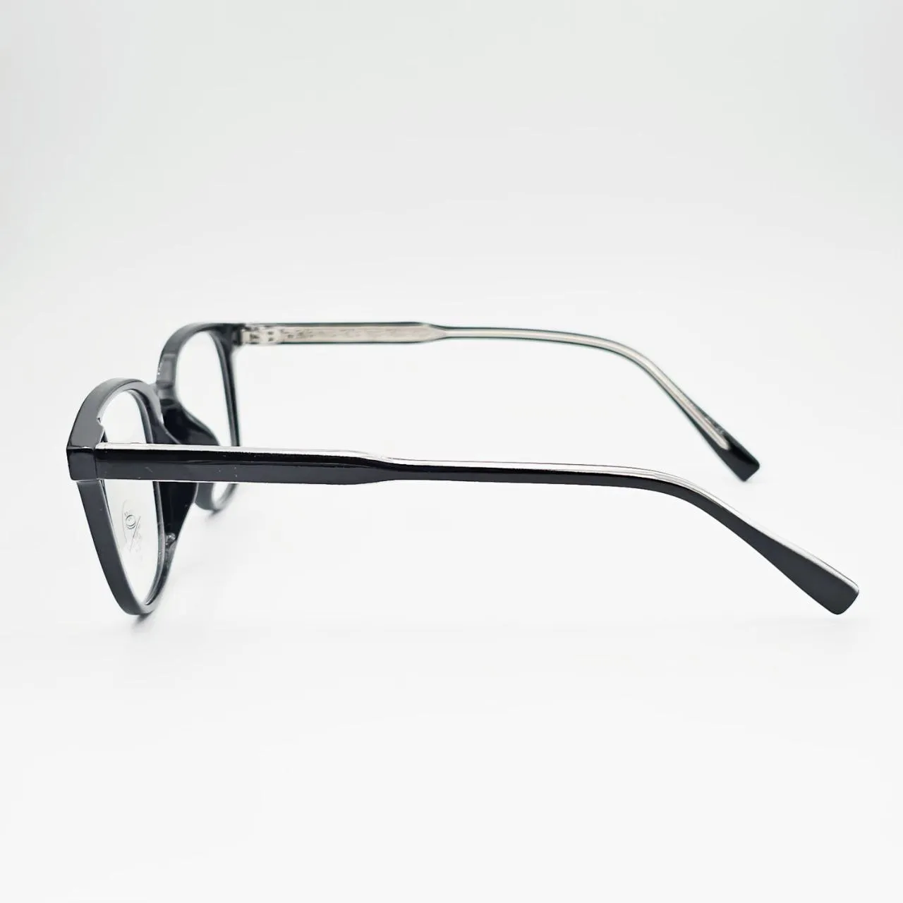 عکس نمای دسته عینک طبی مربعیTR90 برند MOSCOT رنگ black