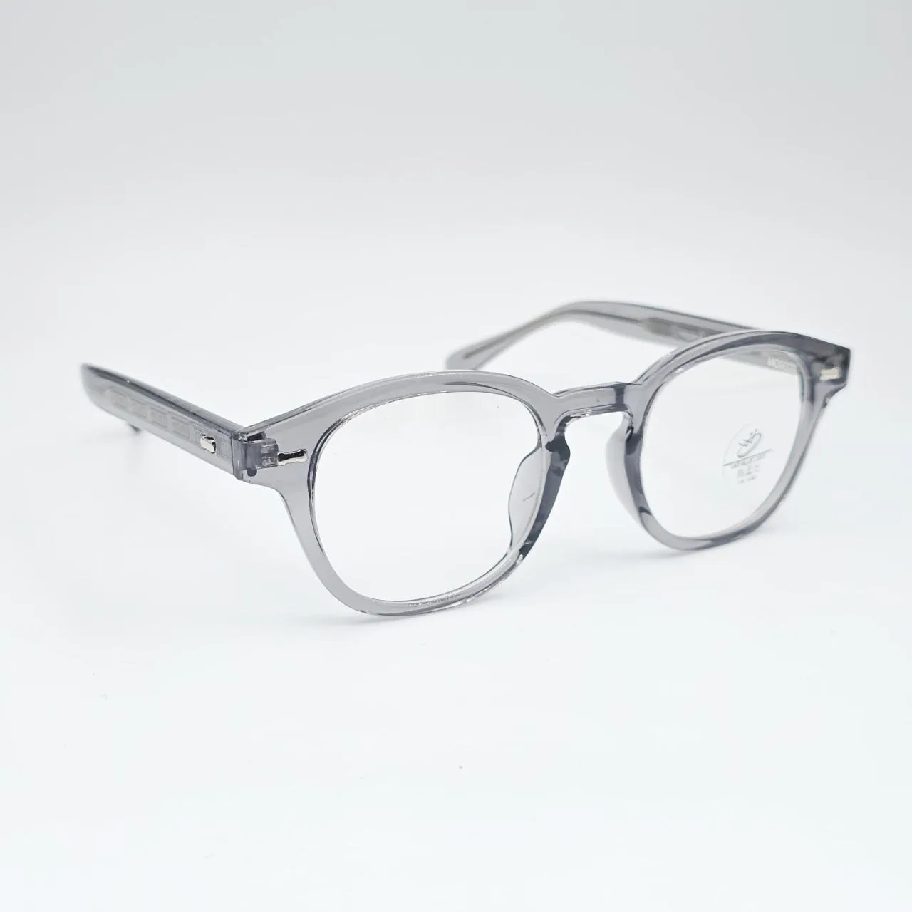 عکس نمای 45 درجه عینک طبی TR90 برند MOSCOT رنگ gray