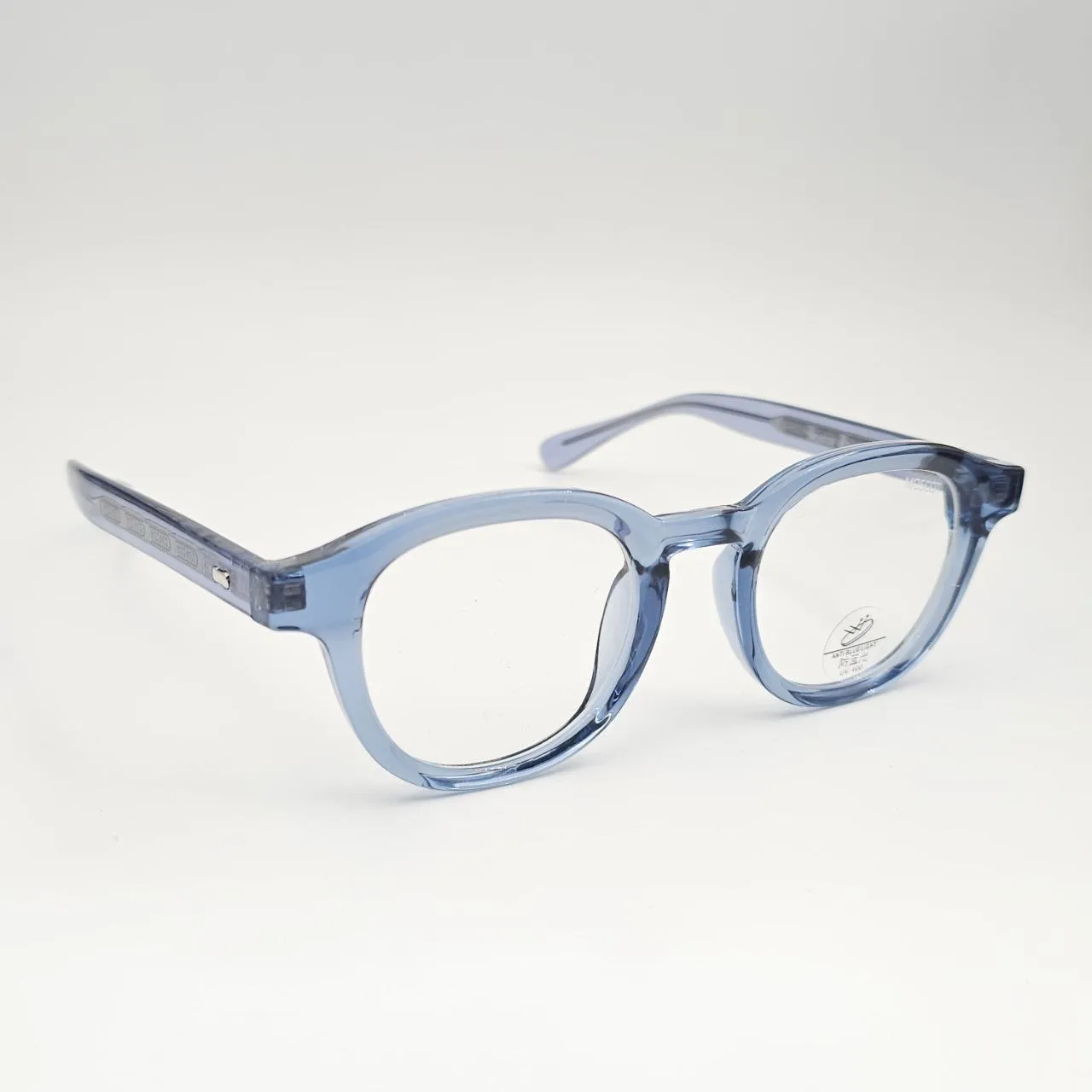 عکس نمای 45 درجه عینک طبی TR90 برند MOSCOT رنگ blue