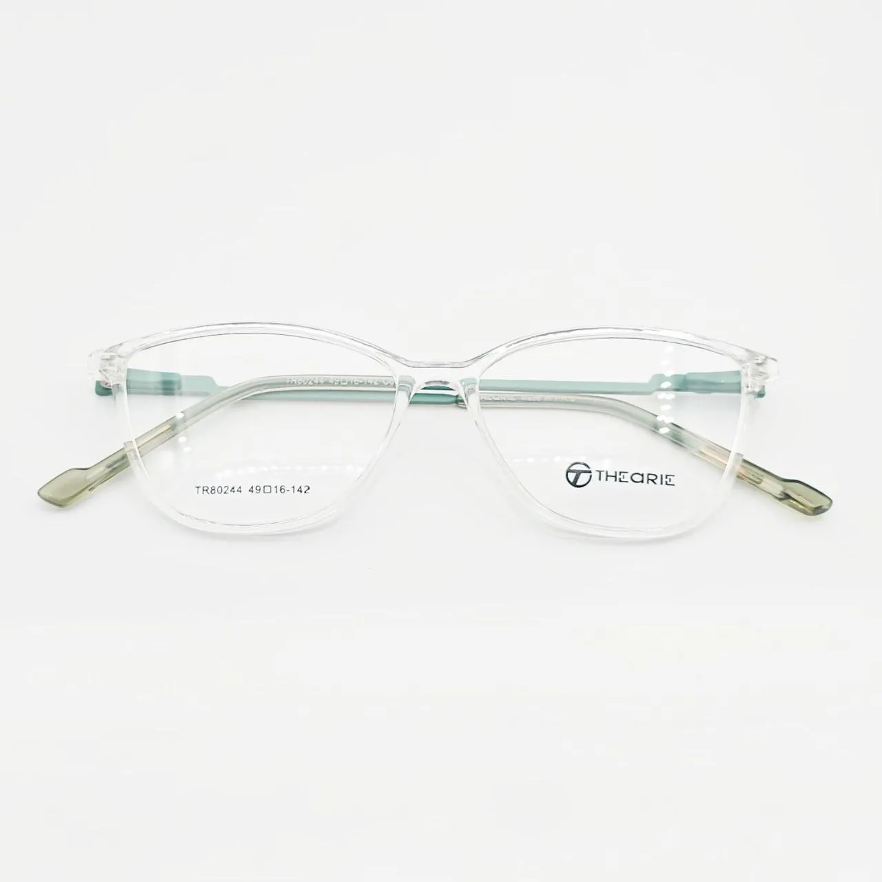 عکس نمای 45 درجه عینک طبی زنانه گربه‌ای Theorie رنگ green,transparent