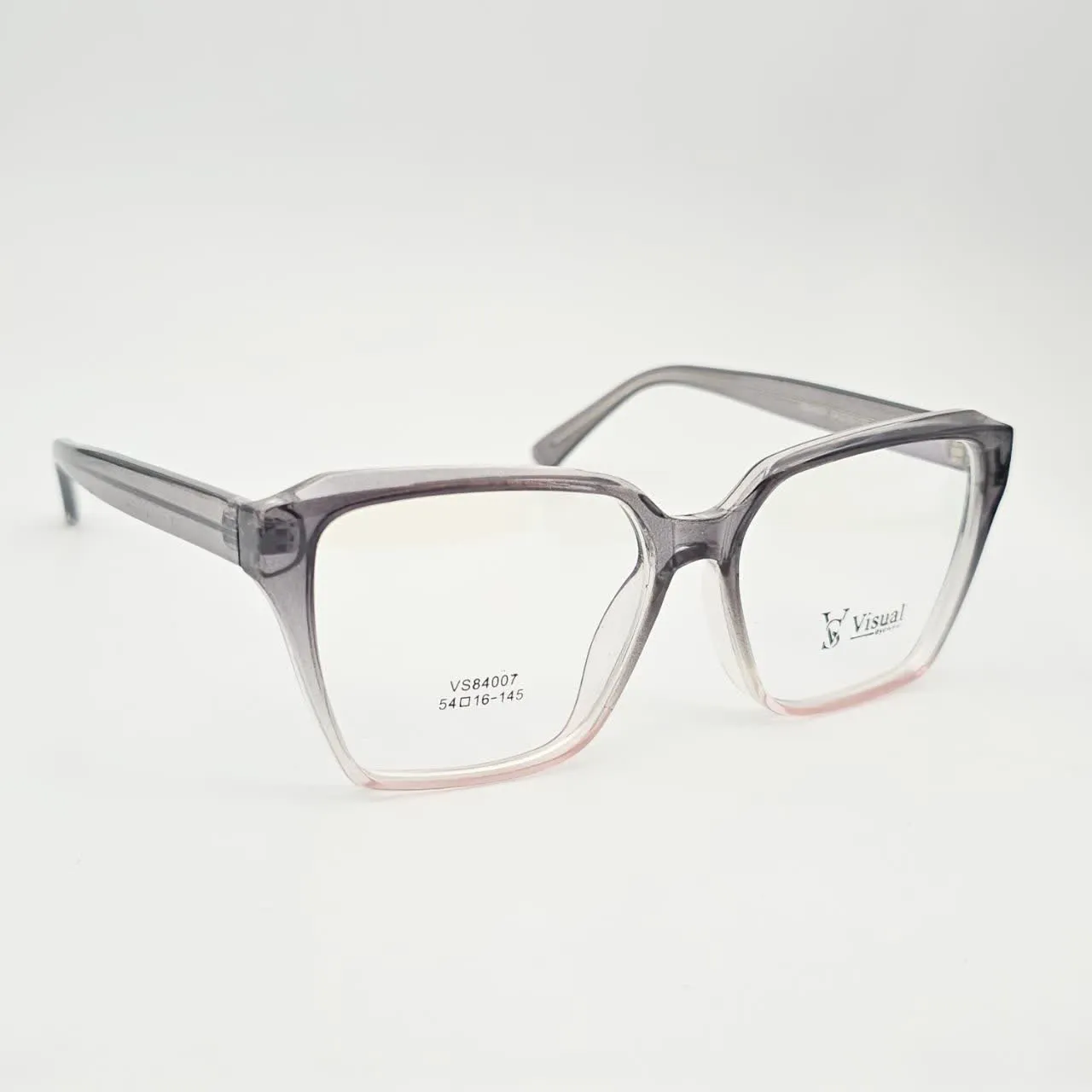 عکس نمای 45 درجه عینک طبی زنانه بزرگ برند VISUAL مدل VS84007 رنگ gray