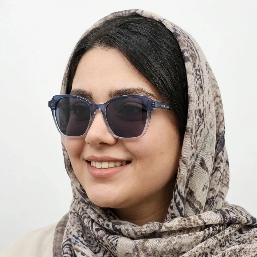 عکس نمای از بالا عینک آفتابی برندESENTIANO رنگ navy:سرمه‌ای