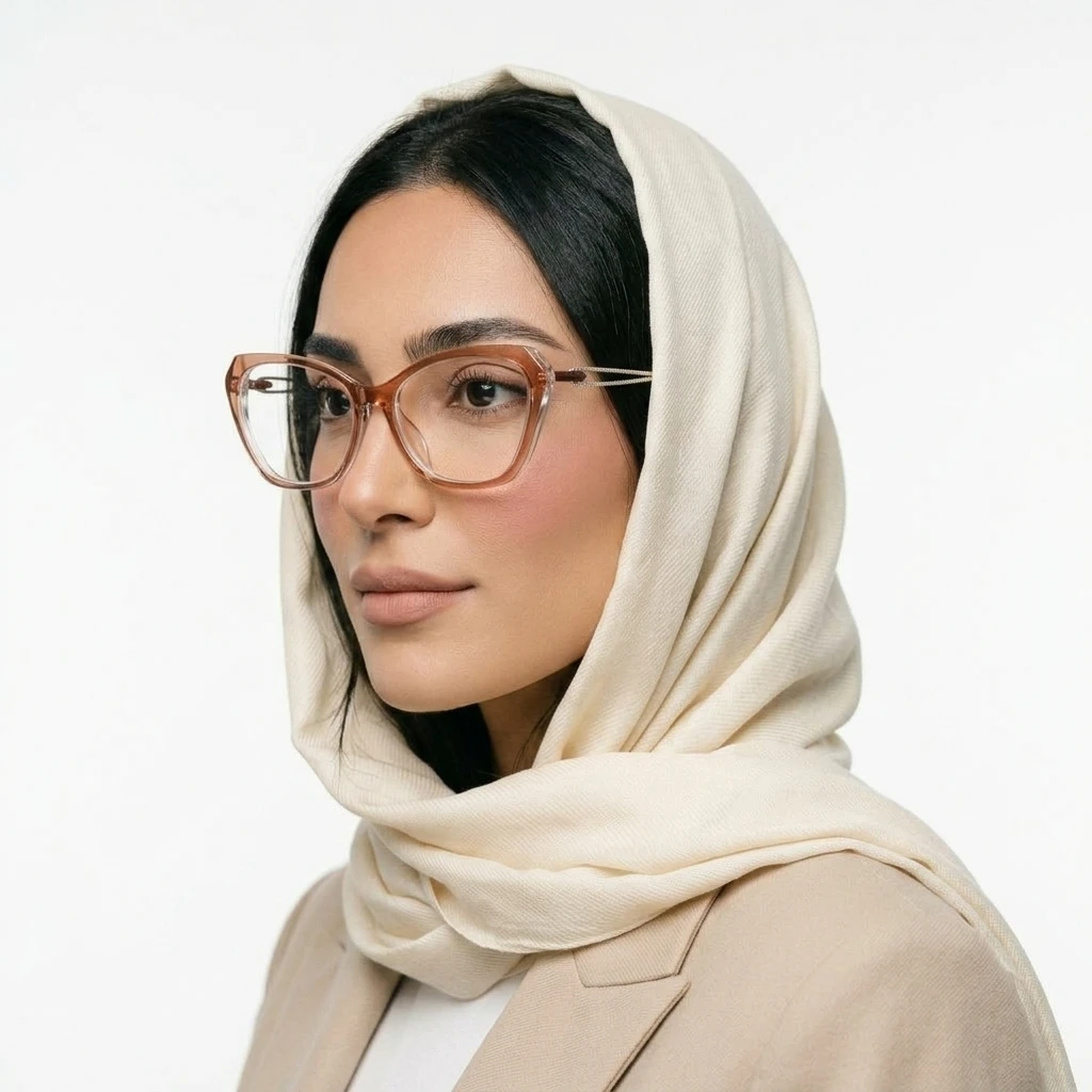 پرو آنلاین عینک طبی زنانه برند DIAMOND مدل گربه ای کد LE1038 جنس کائوچو رنگ نارنجی کهربایی شفاف با دسته‌های سیمی روی صورت